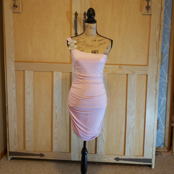 Club dress - Picture 1 of 4